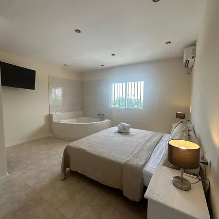 H Del Arco Gæstehus